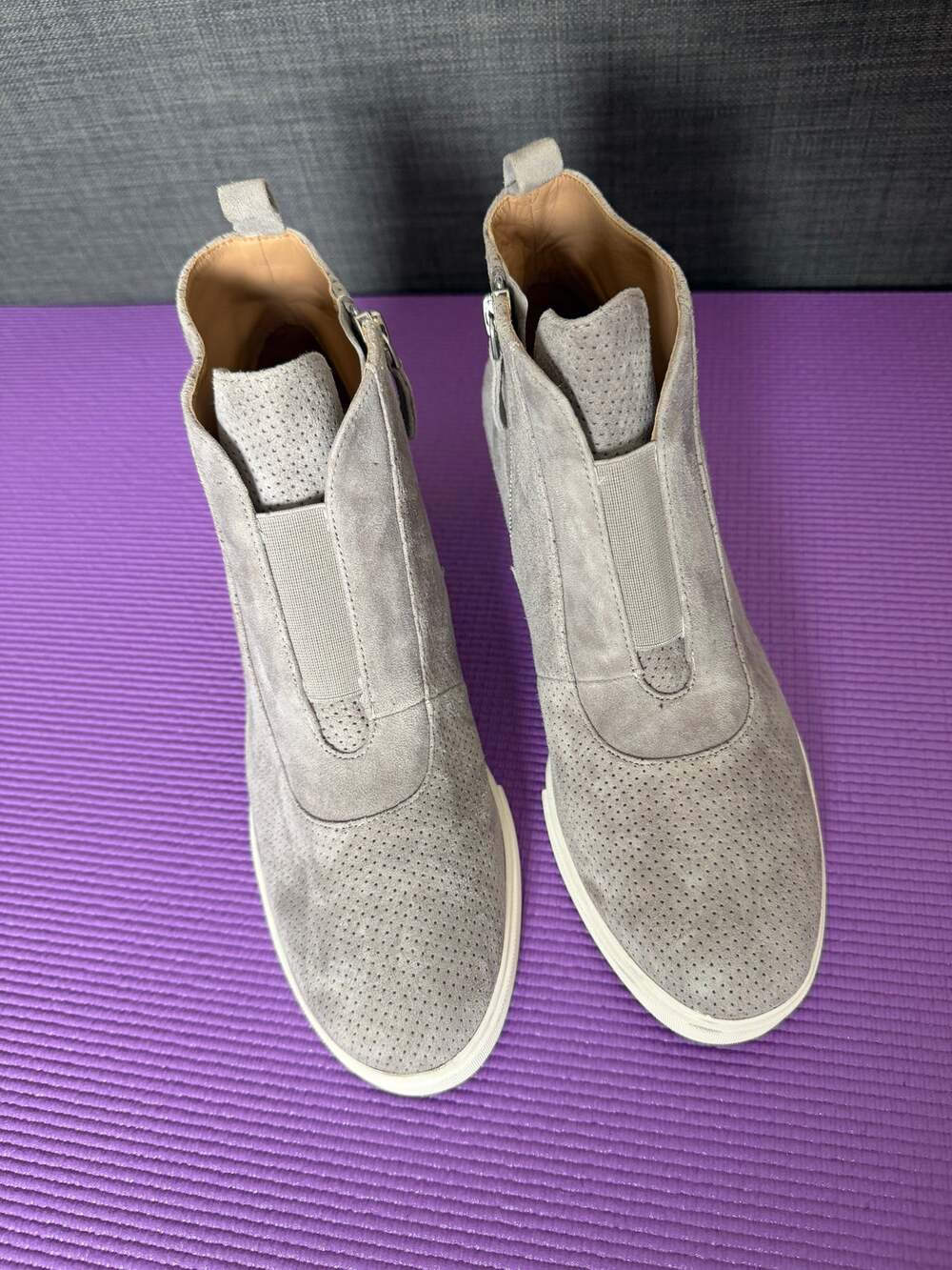 Linea Paolo Gray Suede Wedge Sneaker Booties Side Zip Womens Size 8.5M